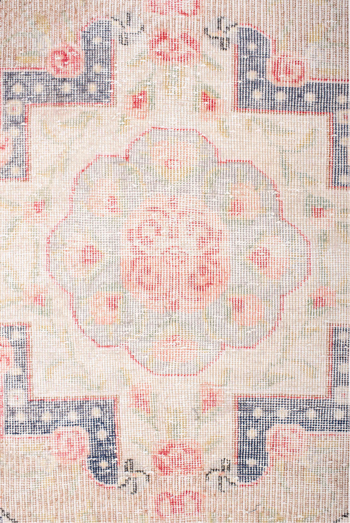 Vintage Sparta Area Rug (7' x 11')